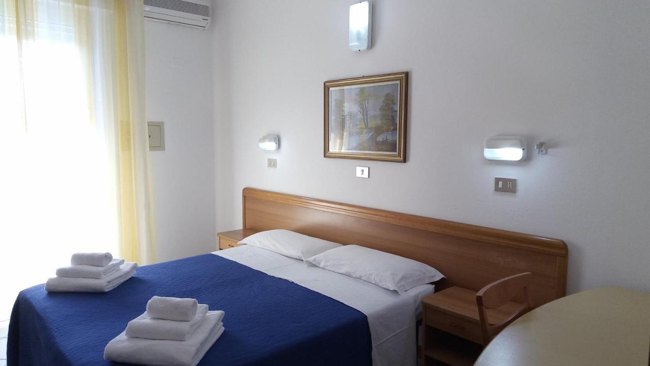 Hotel Venezia Beach San Mauro Mare Kültér fotó