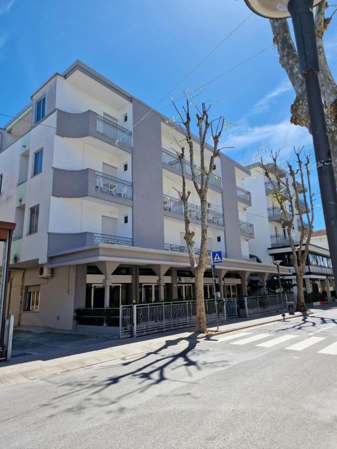 Hotel Venezia Beach San Mauro Mare Kültér fotó